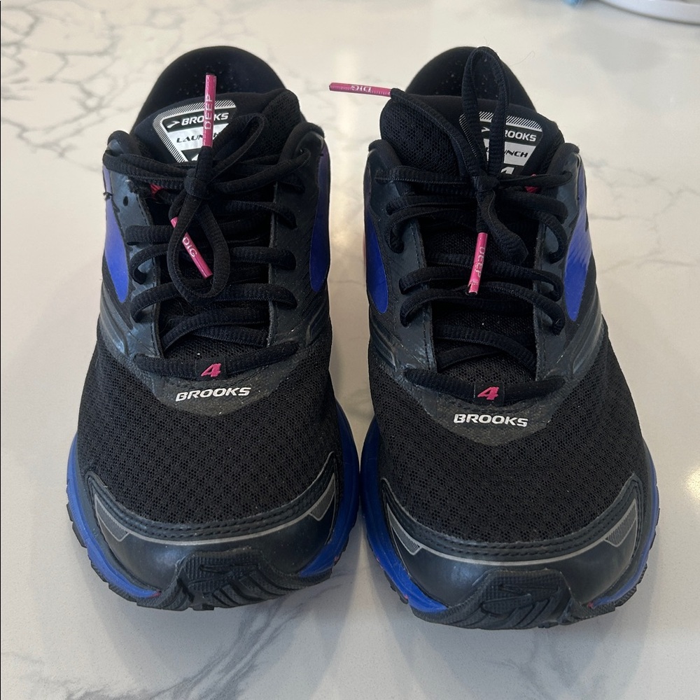 GUC Brooks Launch 4 size 10